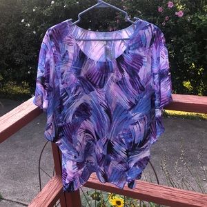 Women’s x-large tank top with attached over-lay